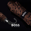 Boss-ferfi-markans-kulonleges-luxus-esernyo-osszecsukhato-umbrella-fekete-barna-camel-monogram-pocket-huf31oy-rainproof-vizallo-black tie-öltözködés-suit-öltöny-temetés-gyász-vihar-időjárás-waterproof-kiegészítő-prémium-minőség-ruházat-trend-menswear