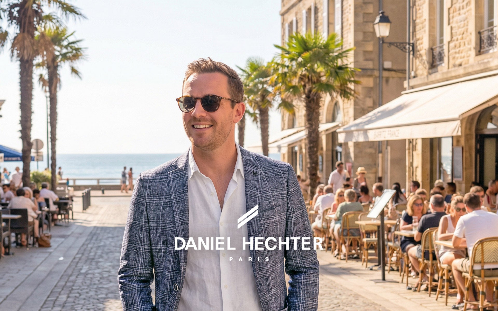 daniel-hechter-sotetkek-navy-szurke-feher-karcsusitott-sportos-zako-blazer-stilusos-ezustos-eskuvo-volegeny-elegans-oltozkodes-divatos-foltzseb-modern-fit-madras-kockas