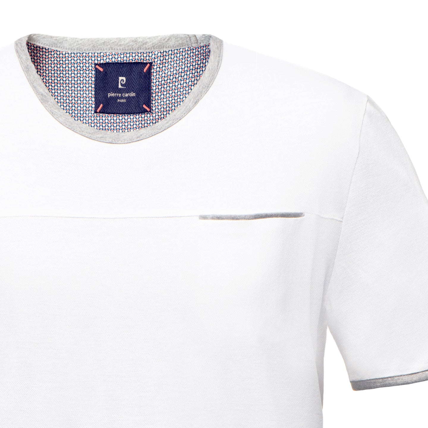 pierre-cardin-feher-kerek-nyaku-szurke-szegelyezesu-polo-szurek-szegelyezes-level-nyari-tengerparti-nyaralas-szabadsag-balaton-homok-meleg-napsutes-barnulas